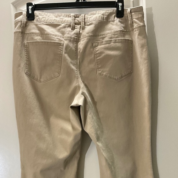 Faded Glory Women’s  Size 20W Khaki Jeans - Picture 3 of 9